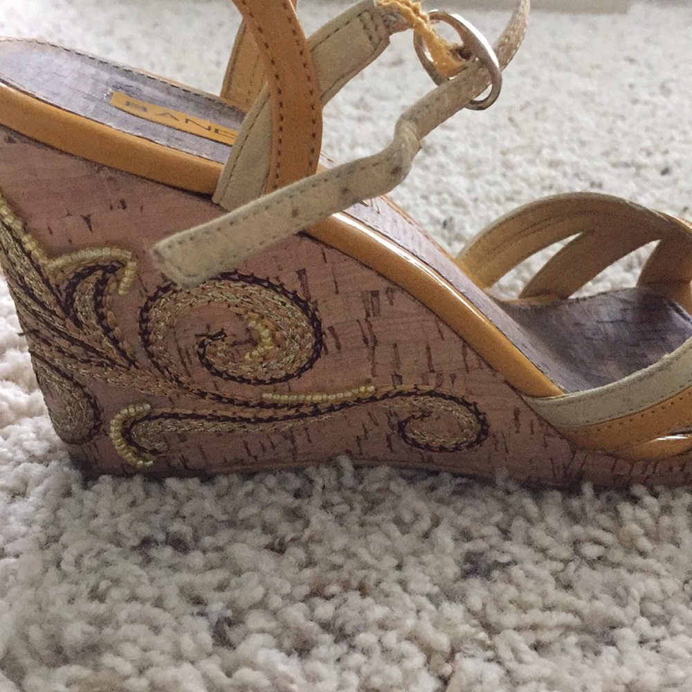 Bandolino wedges